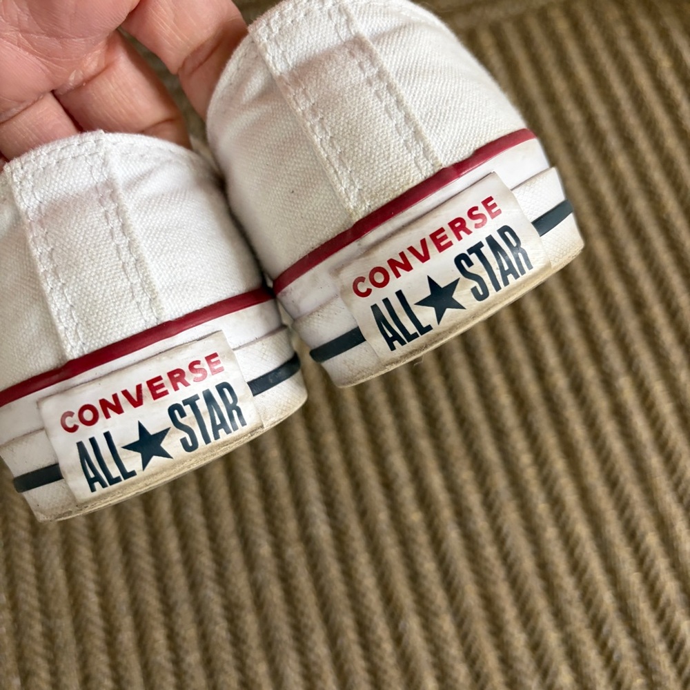 Classic Converse - Picture 6 of 7